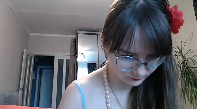 KiraGoldens online show from 02/14/25, 04:26