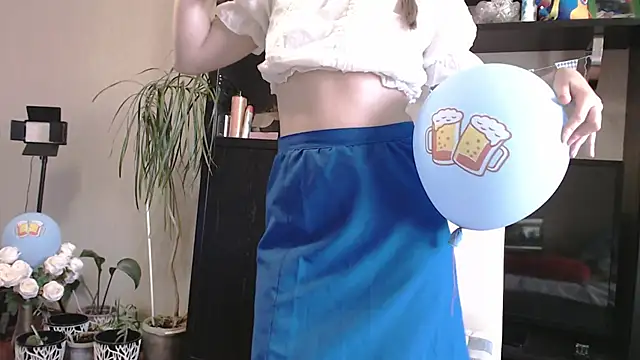 KiraGoldens online show from 09/26/25, 05:22