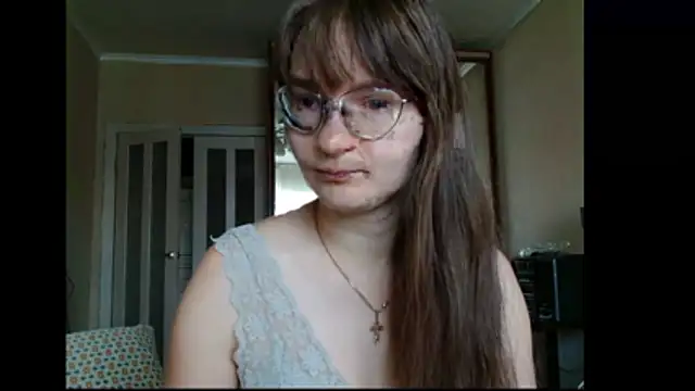 Snapshot of KiraGoldens chatting on 05/30/26, 05:26 KiraGoldens online show from 05/30/26, 05:26