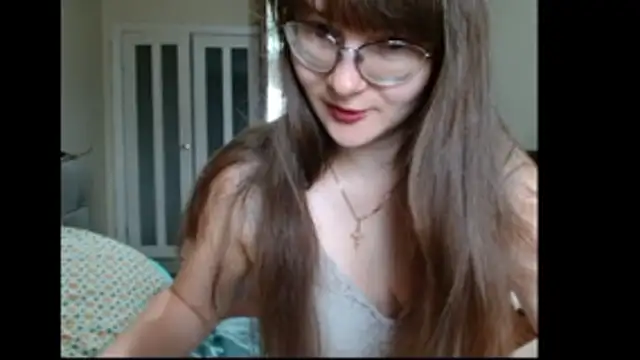 Snapshot of KiraGoldens chatting on 06/10/26, 05:50 KiraGoldens online show from 06/10/26, 05:50