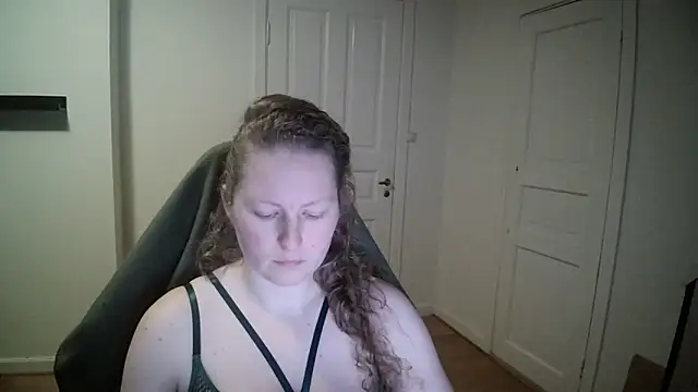 Girlnina-1995 online show from 02/07/25, 03:19