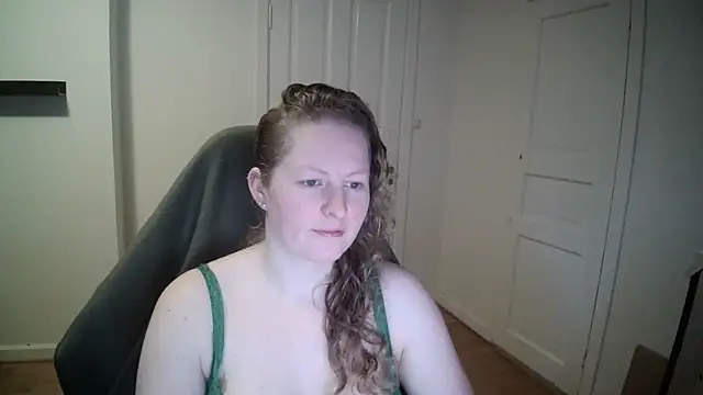 Girlnina-1995 online show from 02/10/25, 09:25