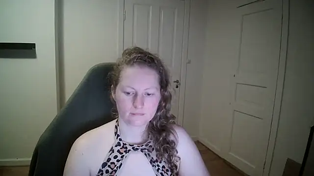 Girlnina-1995 online show from 02/12/25, 05:05