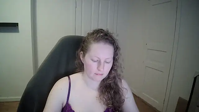 Girlnina-1995 online show from 02/20/25, 02:02