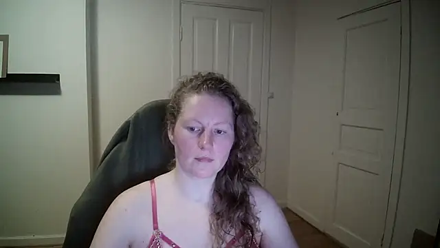 Girlnina-1995 online show from 02/24/25, 05:09