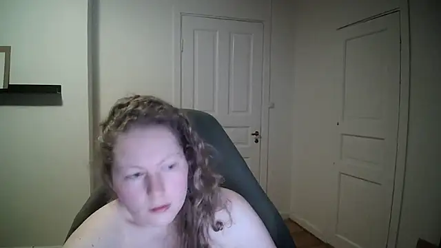 Girlnina-1995 online show from 02/26/25, 05:42