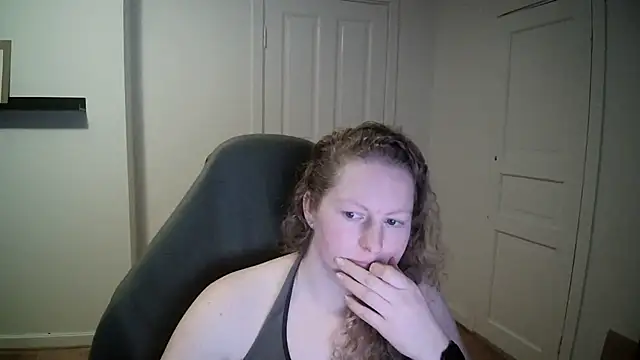 Girlnina-1995 online show from 03/03/25, 03:42