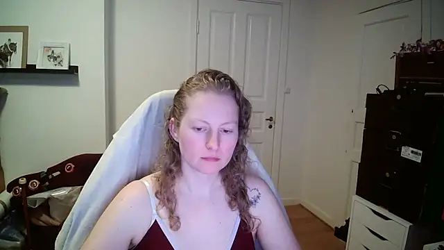 Girlnina-1995 online show from 02/12/26, 12:00