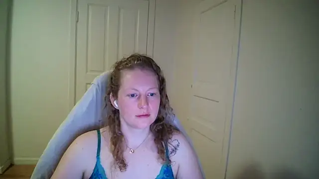 Girlnina-1995 online show from 03/23/26, 09:08