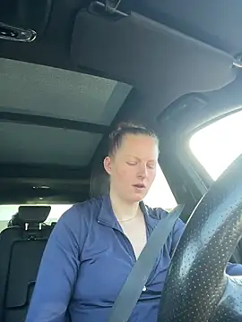 Girlnina-1995 online show from 04/21/26, 06:09