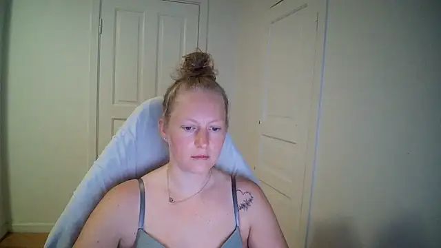 Girlnina-1995 online show from 07/14/26, 05:56