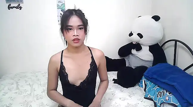 Snapshot of rihanna22 chatting on 02/28/25, 06:21 rihanna22 online show from 02/28/25, 06:21