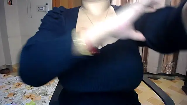 lady maeda  online show from 11/20/25, 07:02