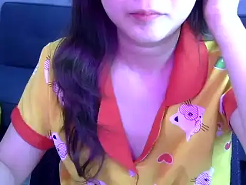 Bee 2k online show from 04/06/26, 04:21