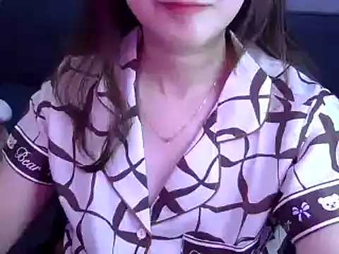 Bee 2k online show from 04/21/26, 04:19