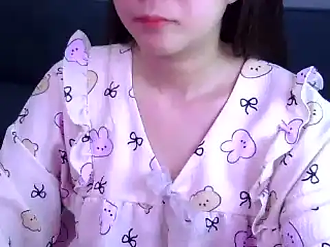 Bee 2k online show from 07/17/26, 04:19