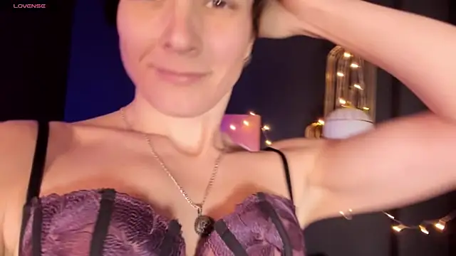 LorenDaze online show from 02/04/25, 05:12