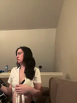 Snapshot of XXlolaXX chatting on 01/12/25, 02:03 XXlolaXX online show from 01/12/25, 02:03