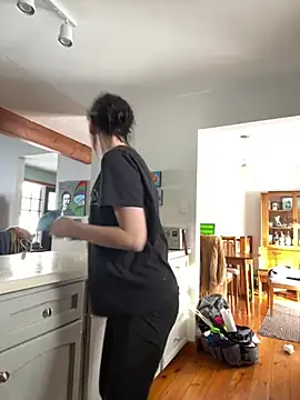 Snapshot of XXlolaXX chatting on 01/20/25, 07:14 XXlolaXX online show from 01/20/25, 07:14