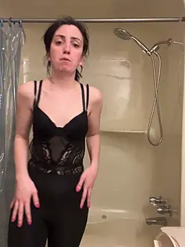 Snapshot of XXlolaXX chatting on 01/27/25, 11:54 XXlolaXX online show from 01/27/25, 11:54