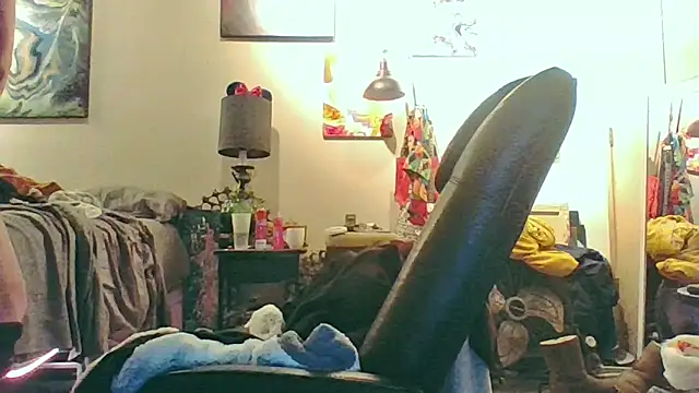 eatmeplease44 online show from 11/10/25, 12:15