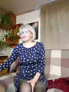 Snapshot of IrmaRose chatting on 02/20/25, 01:19 IrmaRose online show from 02/20/25, 01:19