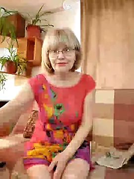 Snapshot of IrmaRose chatting on 03/07/25, 07:08 IrmaRose online show from 03/07/25, 07:08