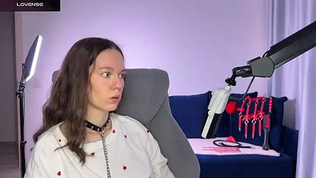 DivineBite online show from 12/18/25, 02:23