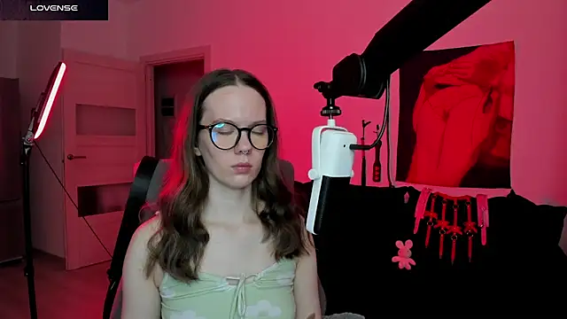 DivineBite online show from 03/13/26, 05:52