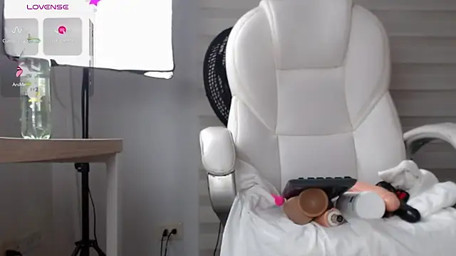 kimara lion online show from 03/12/25, 09:34