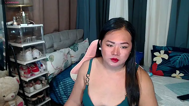 Snapshot of MagnificatMistress chatting on 12/04/24, 07:23 MagnificatMistress online show from 12/04/24, 07:23