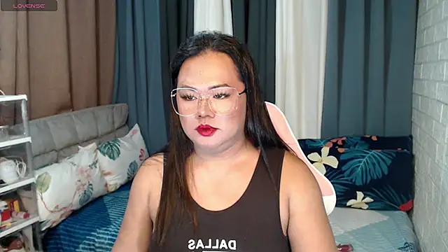 Snapshot of MagnificatMistress chatting on 12/09/24, 08:44 MagnificatMistress online show from 12/09/24, 08:44