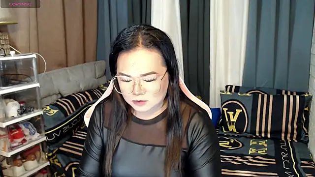 Snapshot of MagnificatMistress chatting on 01/08/25, 08:50 MagnificatMistress online show from 01/08/25, 08:50