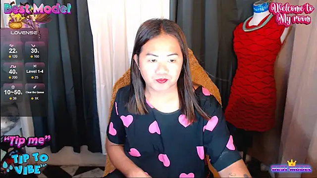 Snapshot of MagnificatMistress chatting on 11/22/25, 12:20 MagnificatMistress online show from 11/22/25, 12:20