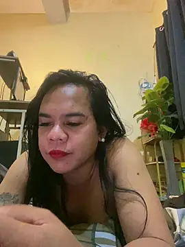 Snapshot of sweetyula chatting on 06/21/26, 10:56 sweetyula online show from 06/21/26, 10:56