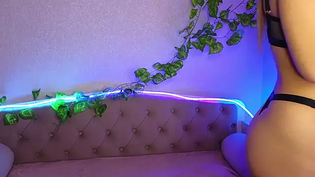 ParadisePleasure  online show from 01/17/25, 01:47