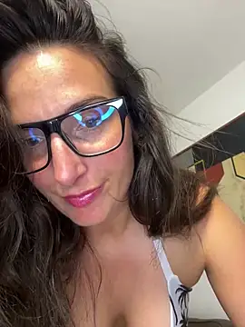 Snapshot of Thescorpionfr chatting on 03/03/25, 07:49 Thescorpionfr online show from 03/03/25, 07:49