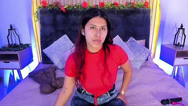 Karlagonzales  online show from 10/12/25, 11:09