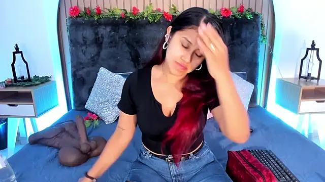 Karlagonzales  online show from 01/13/26, 11:48