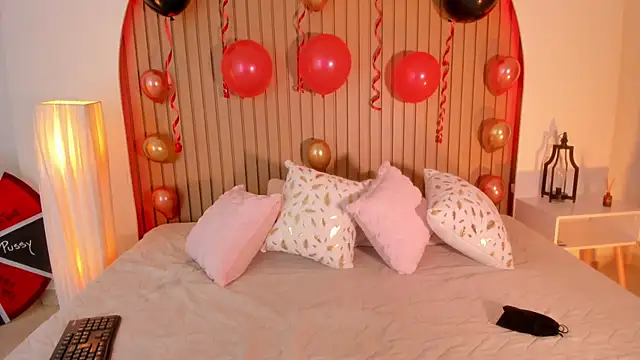 Karlagonzales  online show from 04/18/26, 07:58