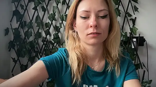 karo123421 online show from 02/06/26, 10:29