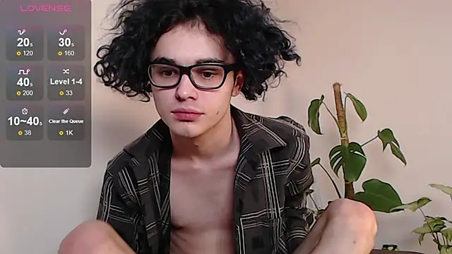Snapshot of Herman_Elfi chatting on 02/26/25, 04:47 Herman Elfi online show from 02/26/25, 04:47