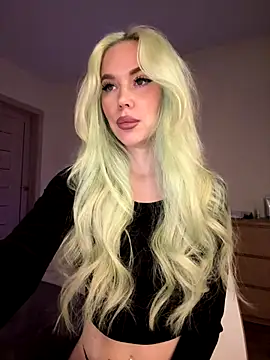 xDinnax online show from 09/26/25, 03:49