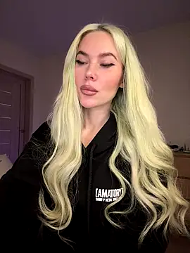 xDinnax online show from 09/29/25, 05:51