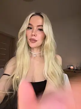 xDinnax online show from 11/02/25, 01:24