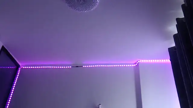 Snapshot of peeky_pinky chatting on 09/22/25, 07:10 peeky pinky online show from 09/22/25, 07:10