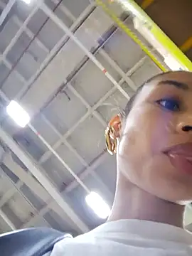 Leaberry online show from 02/21/26, 11:28