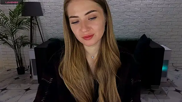 Adelyna Bird online show from 09/28/25, 06:19