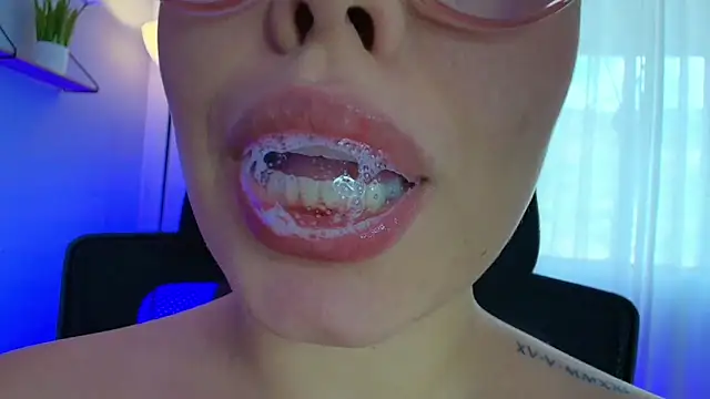 lisbet21x online show from 01/22/25, 06:52