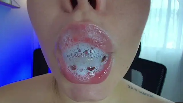 lisbet21x online show from 02/24/25, 10:03